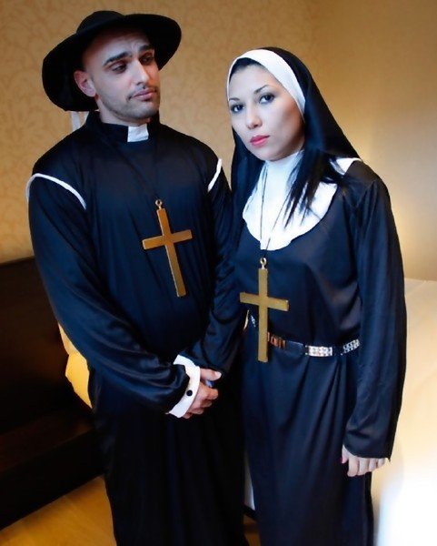 Священник с монашкой секс видео