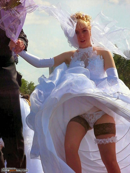 Фото под юбкой у невесты