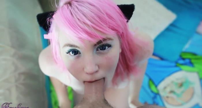 Домашний секс с молодой девчонкой с розовыми волосами