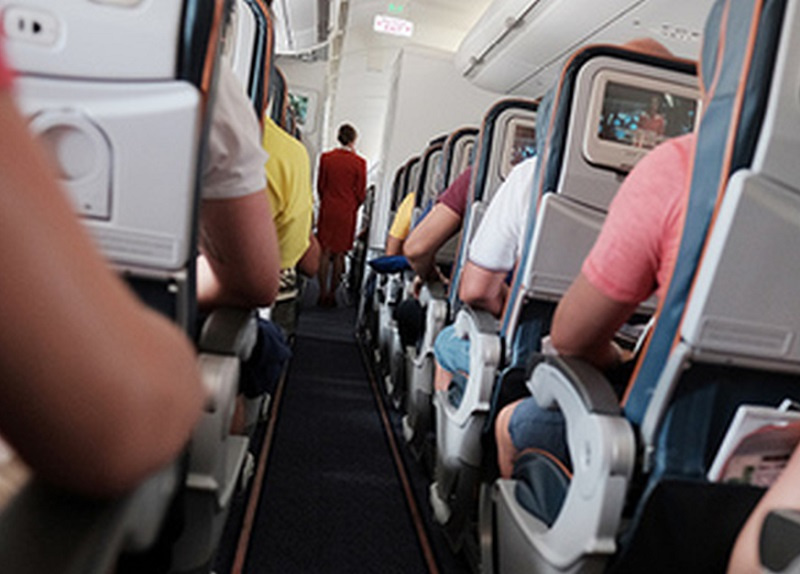 Секс пассажиров в самолете частное
