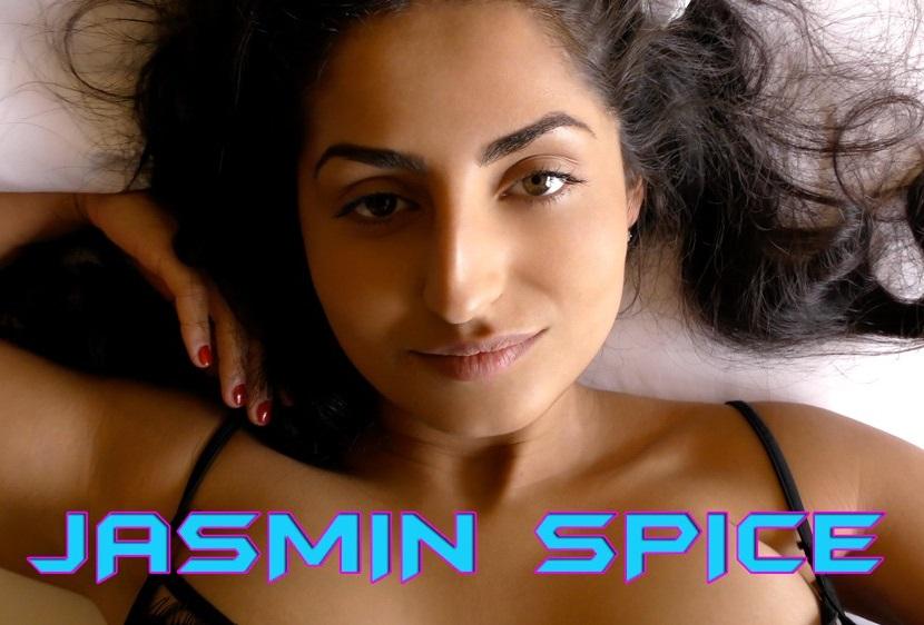 Утренний секс красивой армянки Jasmin Spice