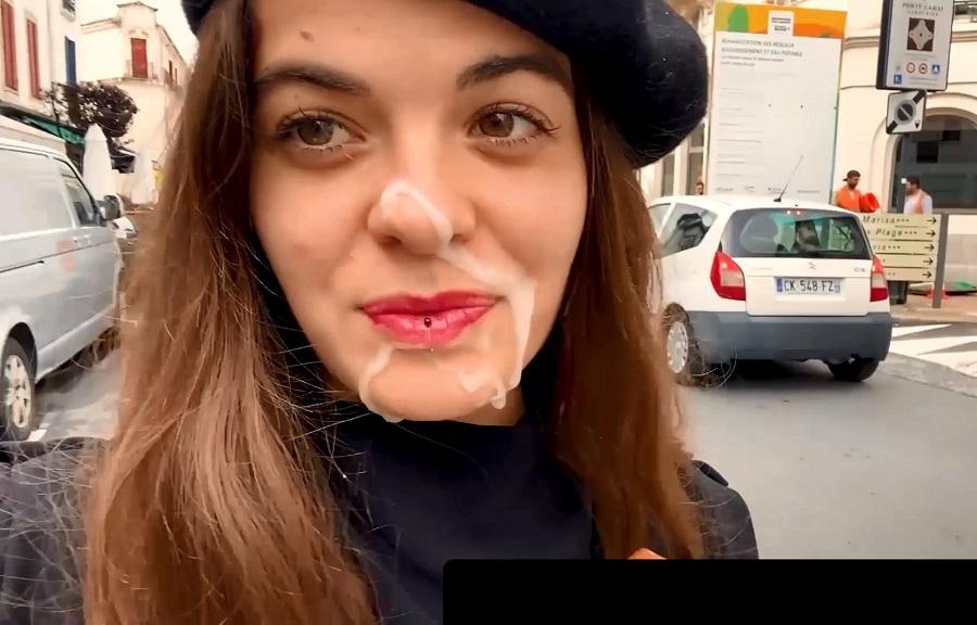 Девушка со спермой на лице гуляет по Парижу