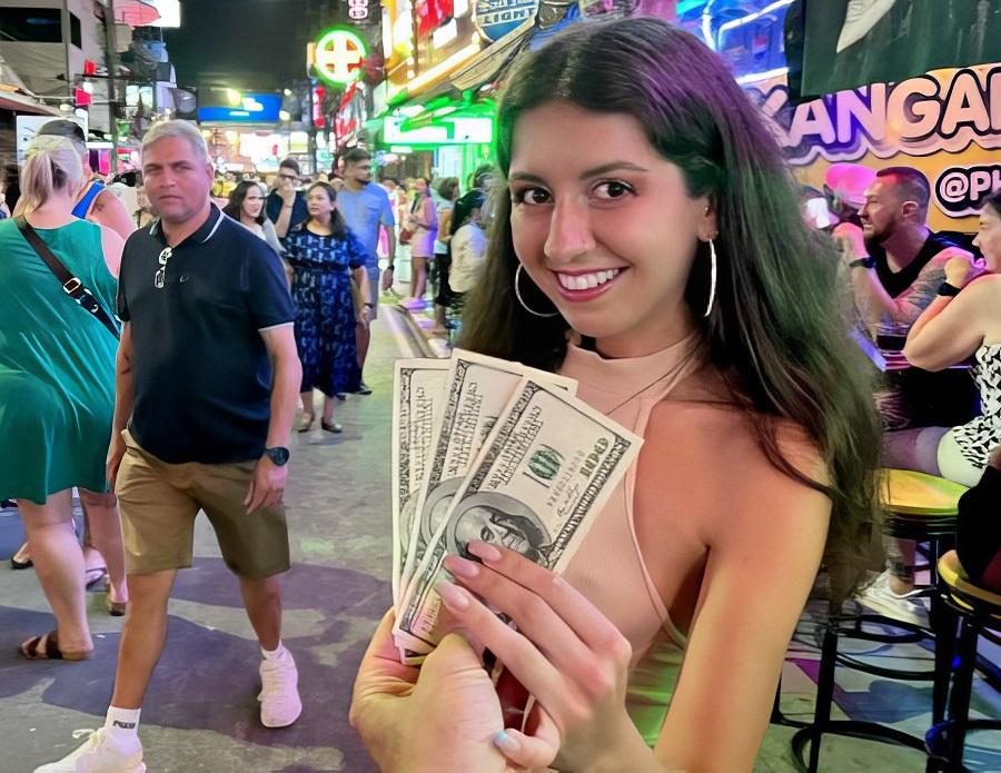 Отдыхающей туристке понравилось заниматься сексом за деньги