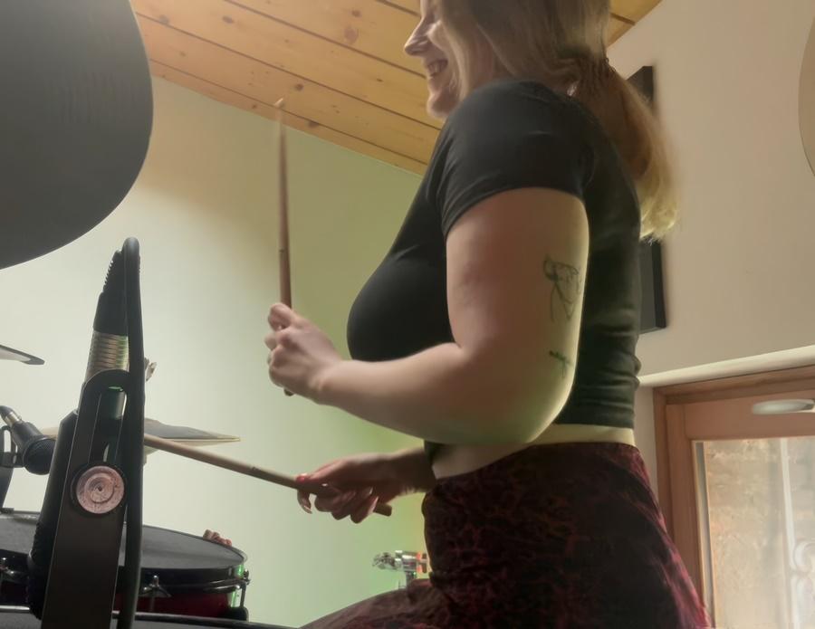 Faustine Perdrix занимается сексом со своим подписчиком - фанатом