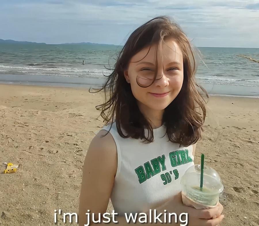 Подцепил на пляже милую девчонку и трахнул у себя в номере