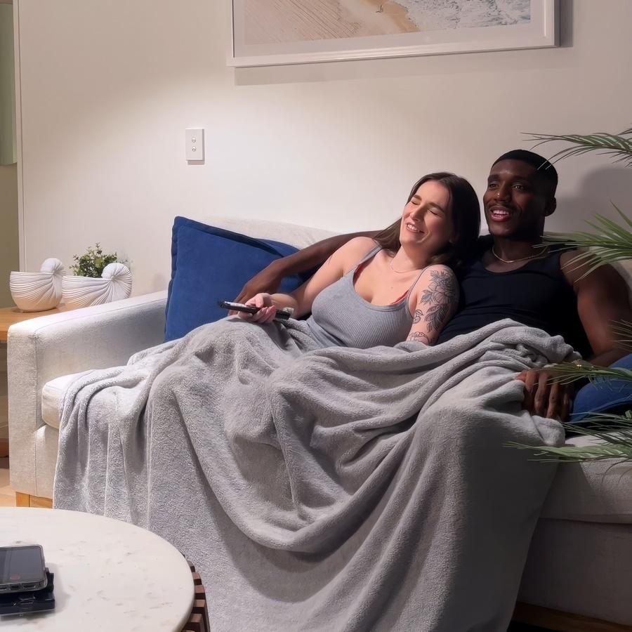 Секс с любовником под кино