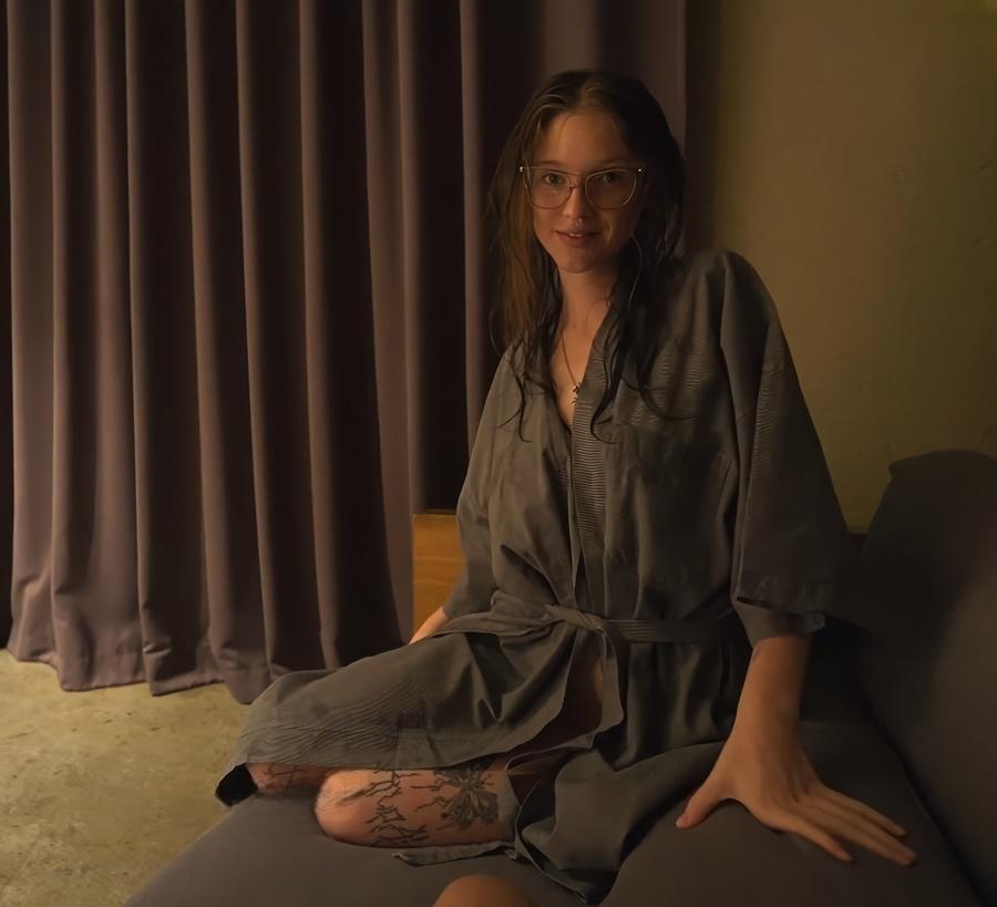 Трахаюсь с милой бывшей девушкой после ванной