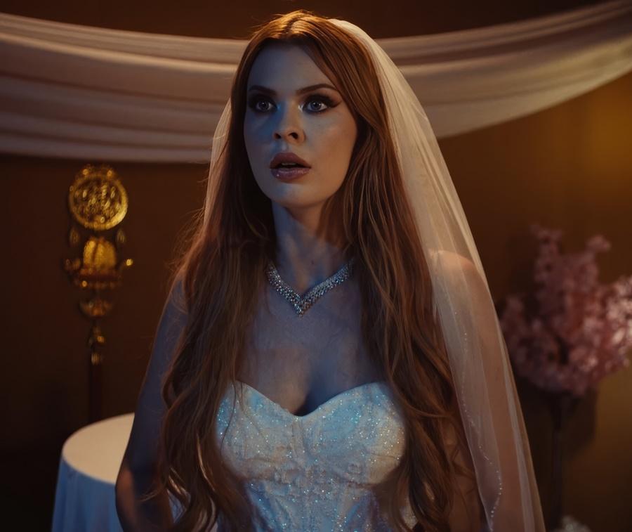 Секс с невестой Elly Clutch Секс с невестой Elly Clutch