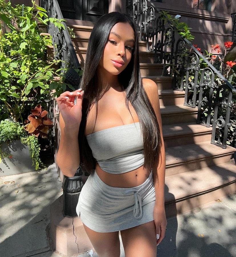 Любительское секс-видео с грудастой латиноамериканкой Autumn Falls