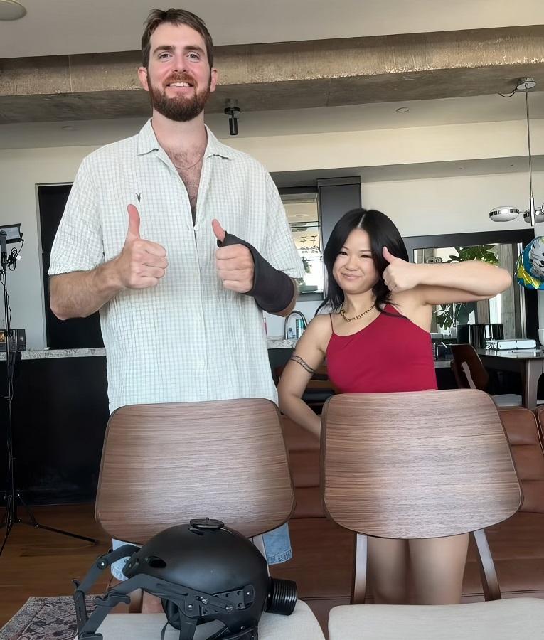 Молодую азиатку Lulu Chu трахает громадный белый член