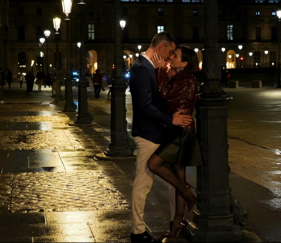 Страстный секс в колготках после романтического свидания