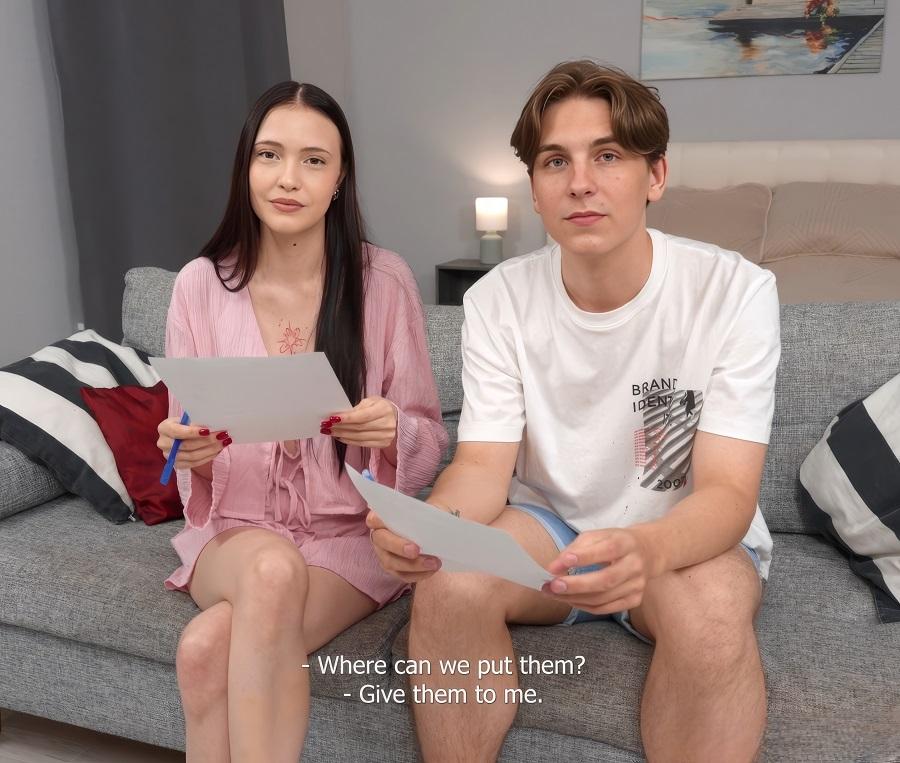 Впервые занимаются сексом перед камерой