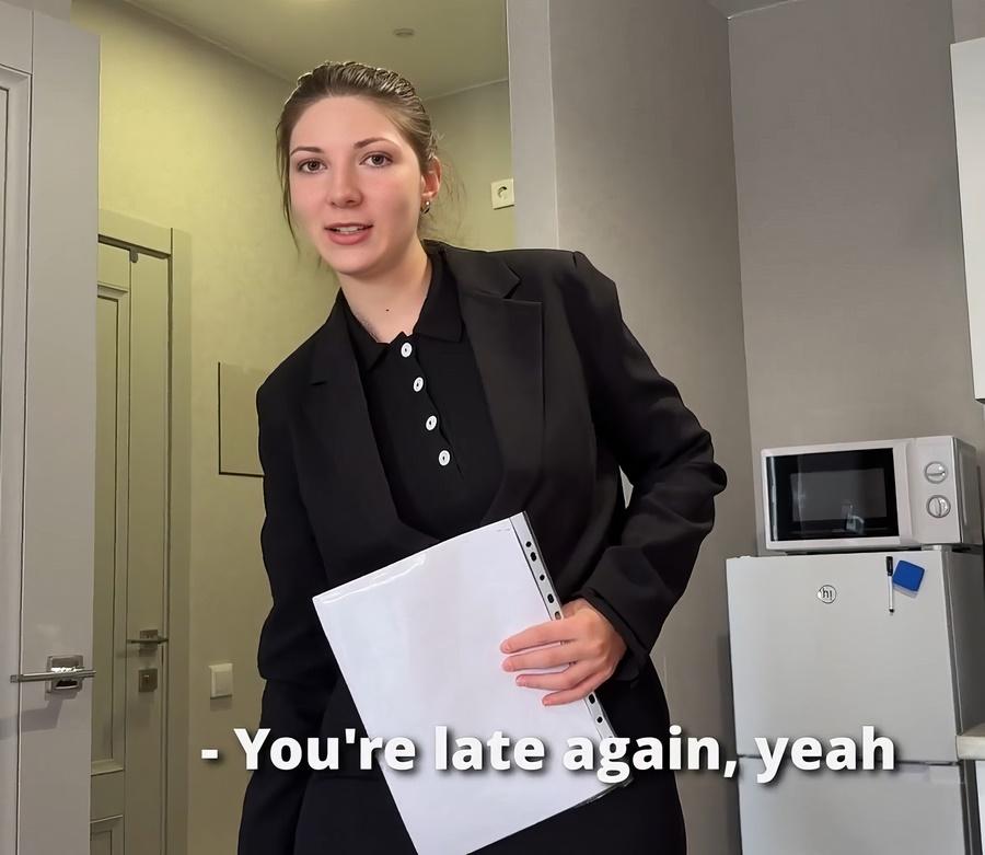 Если хочешь получить эту работу, тогда тебе нужно снять трусики