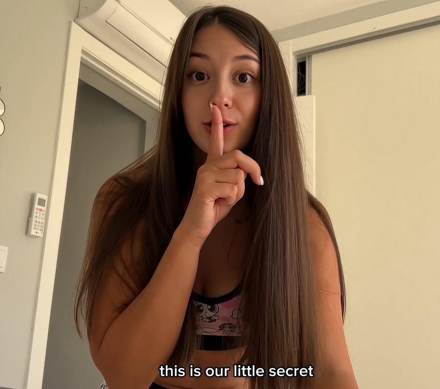 Девушка занялась сексом с парнем из френдзоны и стала его первой