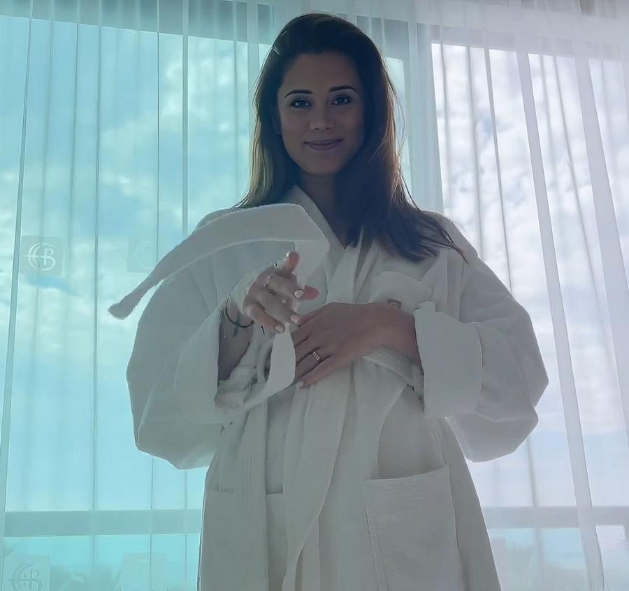 Утренний сюрприз от красотки Каприс