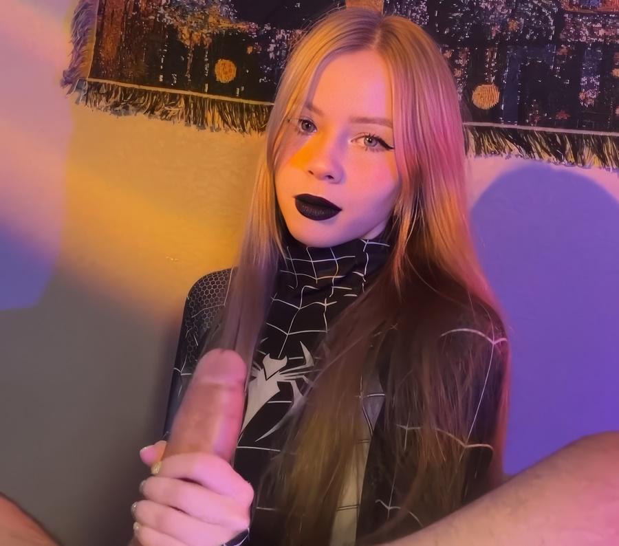 Отличный член для милой молодой девушки