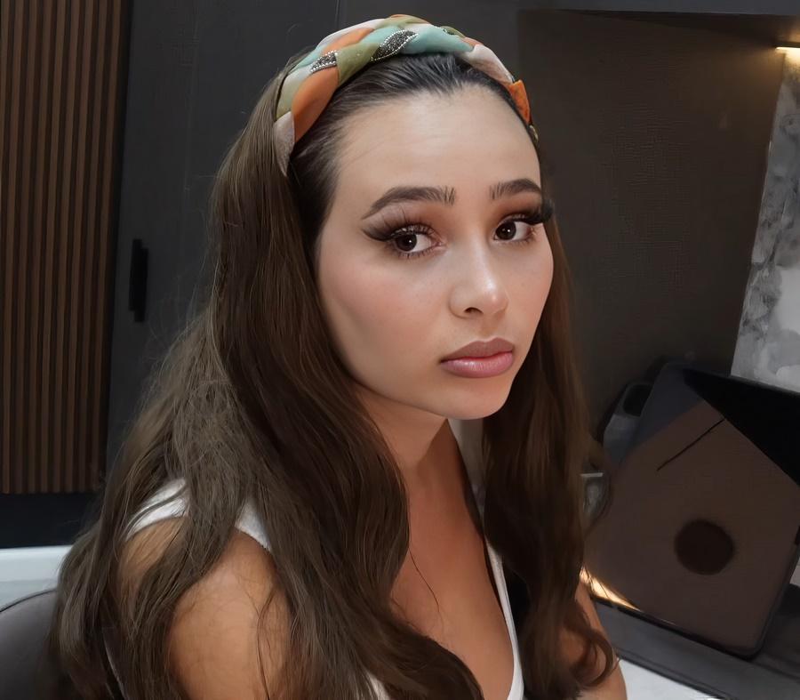 Дай мне минуту, и я научу тебя, как правильно заниматься сексом после занятия