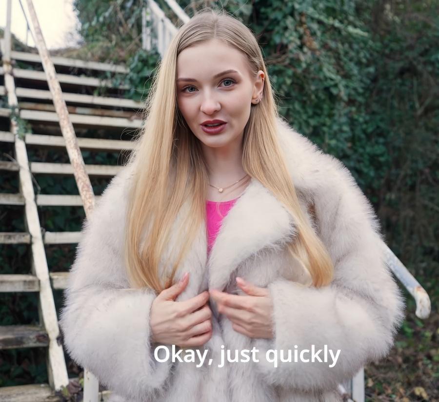 Молодая девушка в шубе занялась сексом с незнакомцем за деньги