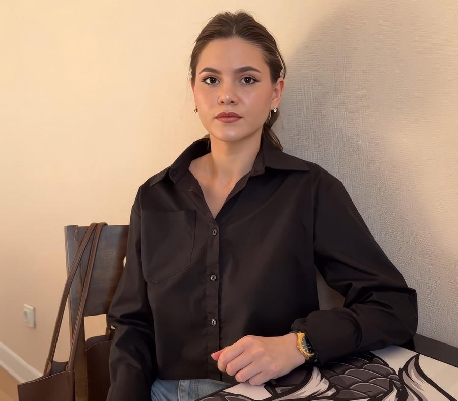 Молодая студентка учит скромного парнишку умело заниматься сексом Молодая студентка учит скромного парнишку умело заниматься сексом