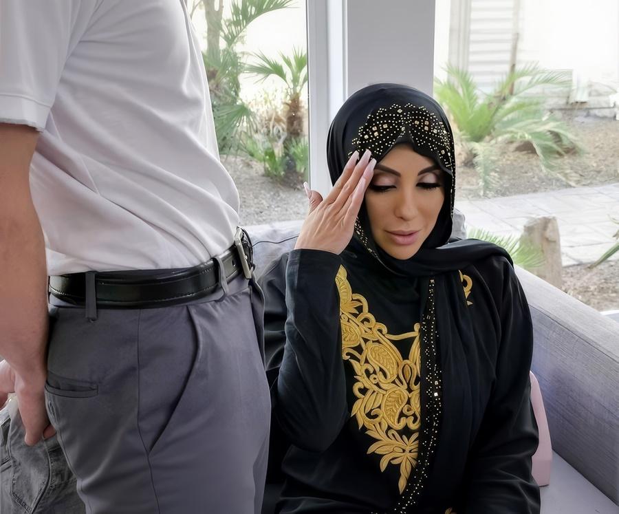 Мусульманка и её первый секс в Европе