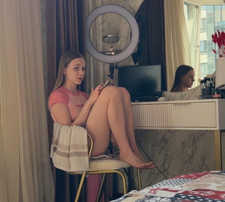 Моя сводная сестра оказалась вебкам шлюхой