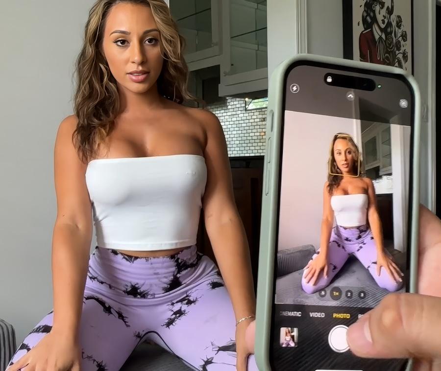 Тайная фотосессия латиноамериканской сводной сестры