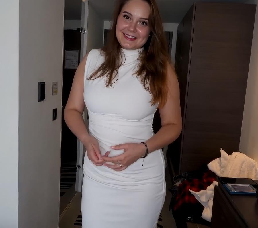 Француженка в белом платье Lily White всегда мечтала попробовать секс с черным парнем