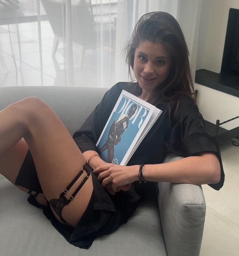 Домашнее секс видео с красоткой Каприс