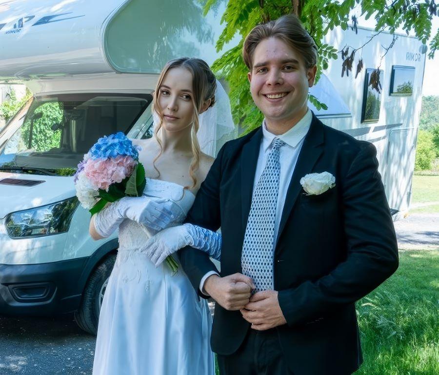 Невеста Polly Yangs изменяет жениху с незнакомцем за деньги Невеста Polly Yangs изменяет жениху с незнакомцем за деньги